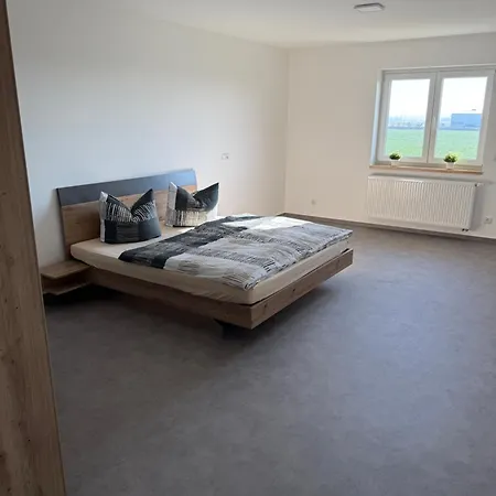 Bei Den Drei Gleichen *