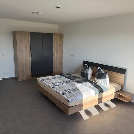 Bei Den Drei Gleichen * Wandersleben